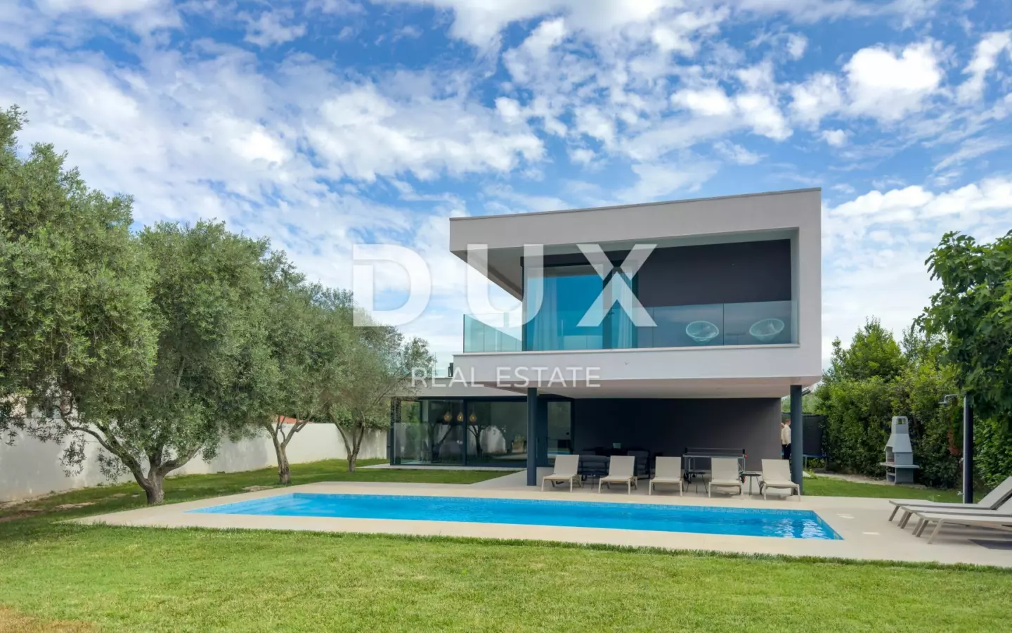 4-bedroom Villa In Peroj, Croatia (282,89 M²)