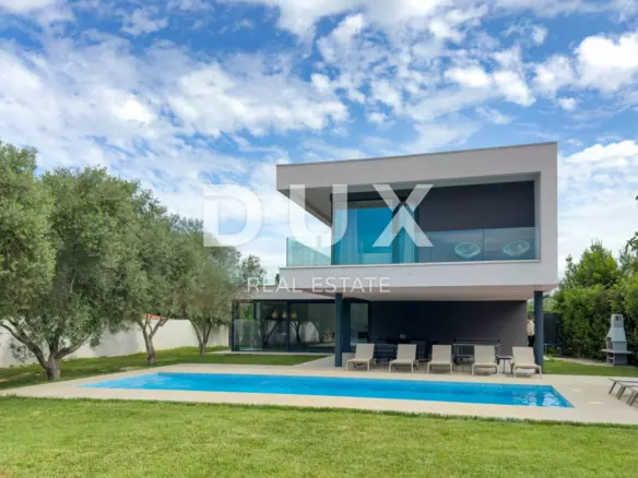 4-bedroom Villa In Peroj, Croatia (282,89 M²)