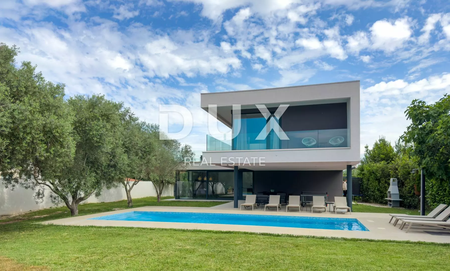 4-bedroom Villa In Peroj, Croatia (282,89 M²)