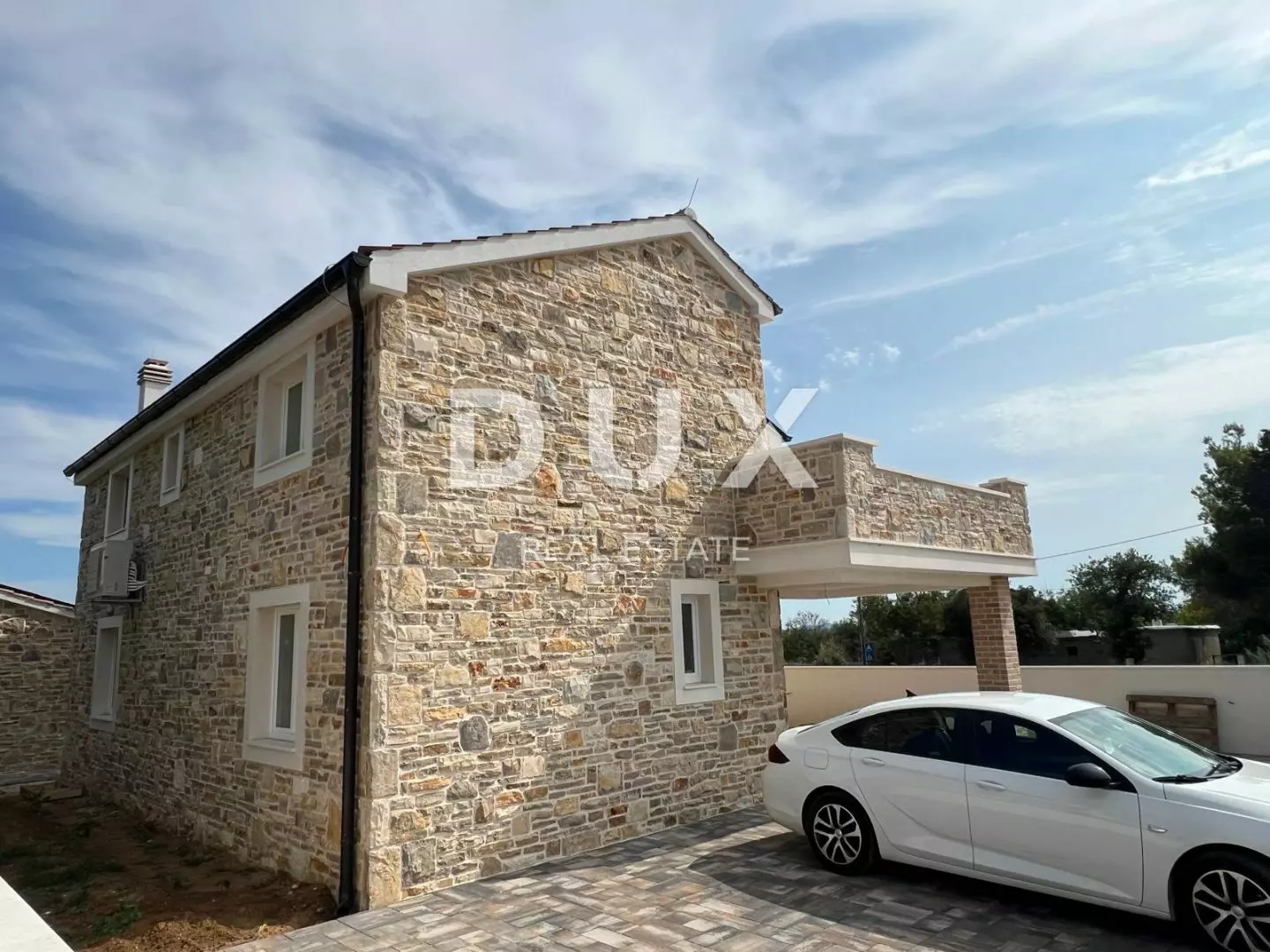 1721835034_8c9361d0-7f79-4fe6-bc0a-5490851058f5-b469f7 4-bedroom Villa In Vrsi, Croatia (165 M²)