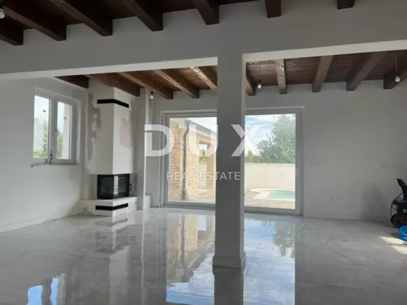 4-bedroom Villa In Vrsi, Croatia (165 M²)