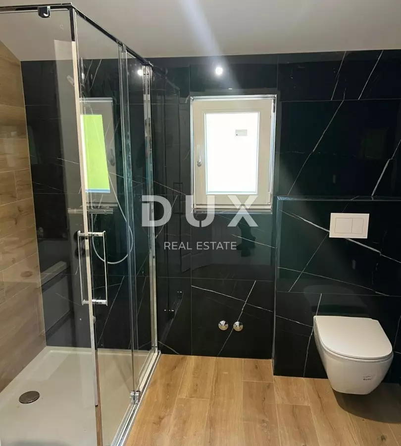4-bedroom Villa In Vrsi, Croatia (165 M²)