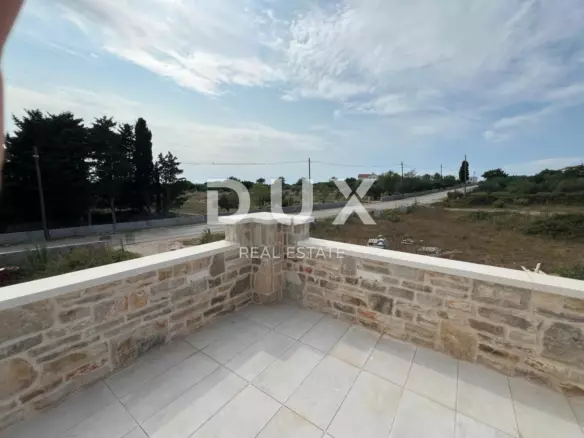 4-bedroom Villa In Vrsi, Croatia (165 M²)