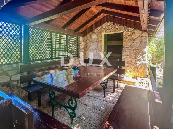 7-bedroom Villa In Kraljevica, Croatia (400 M²)