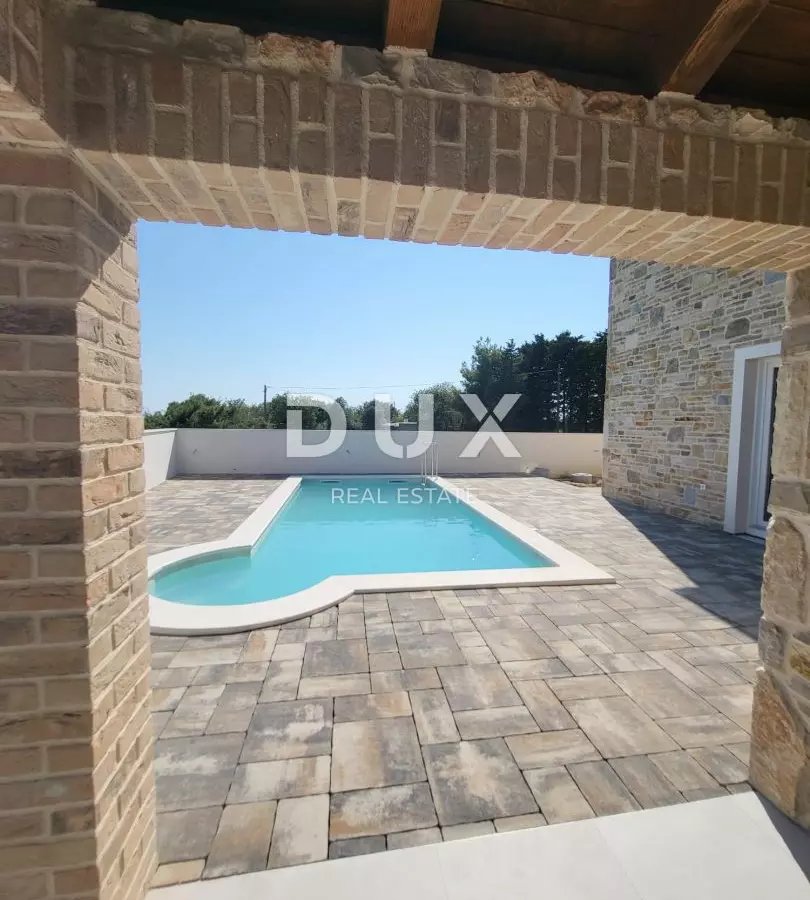 4-bedroom Villa In Vrsi, Croatia (165 M²)