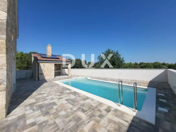 4-bedroom Villa In Vrsi, Croatia (165 M²)