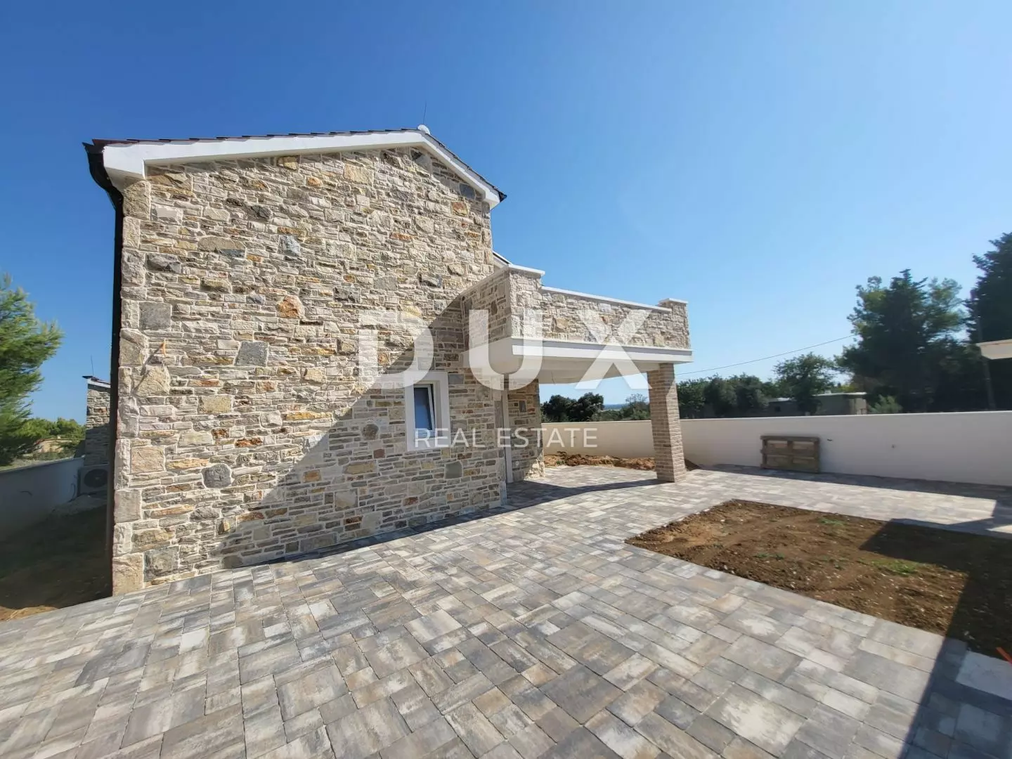 1722152384_whatsapp-image-2024-07-27-at-16-ff9722 4-bedroom Villa In Vrsi, Croatia (165 M²)