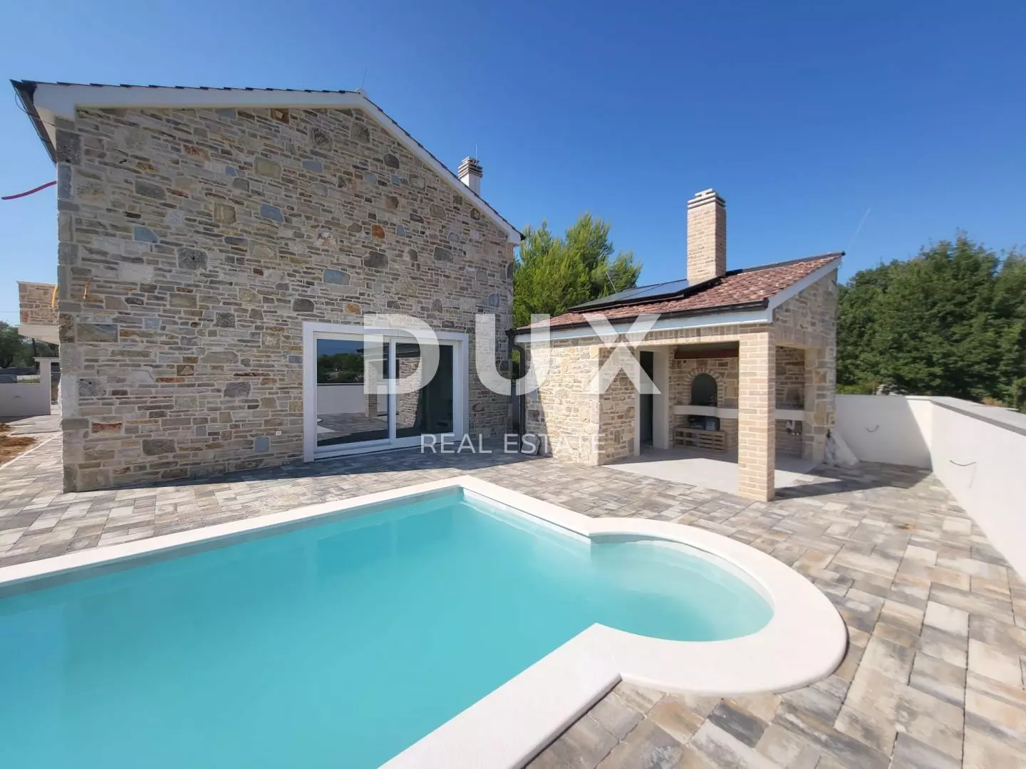 1722152387_whatsapp-image-2024-07-27-at-16-404914 4-bedroom Villa In Vrsi, Croatia (165 M²)