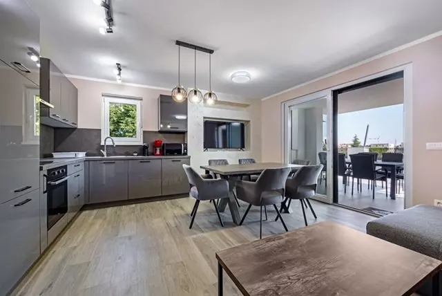 2-bedroom Apartment In Poreč, Croatia (80 M²)