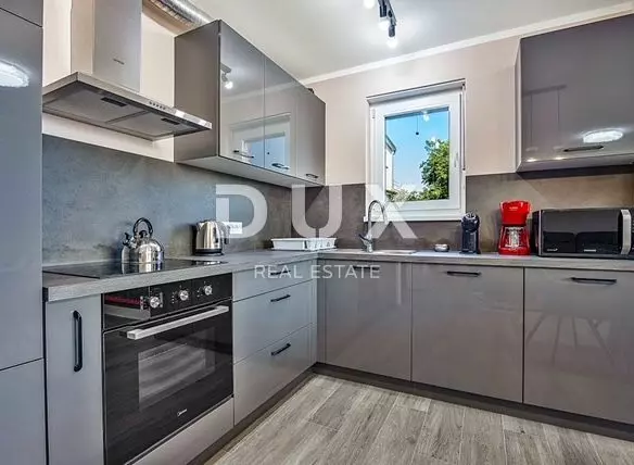 2-bedroom Apartment In Poreč, Croatia (80 M²)