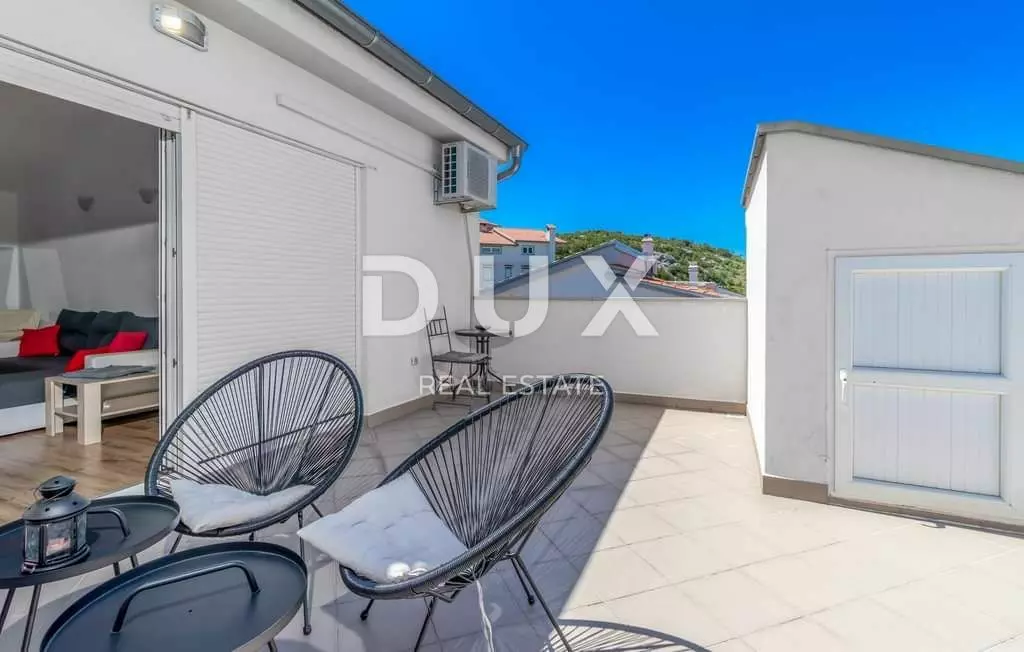 3-bedroom Apartment In Novi Vinodolski, Croatia (131 M²)