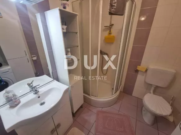 2-bedroom Apartment In Novi Vinodolski, Croatia (81 M²)