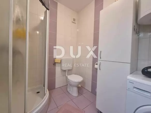 2-bedroom Apartment In Novi Vinodolski, Croatia (81 M²)