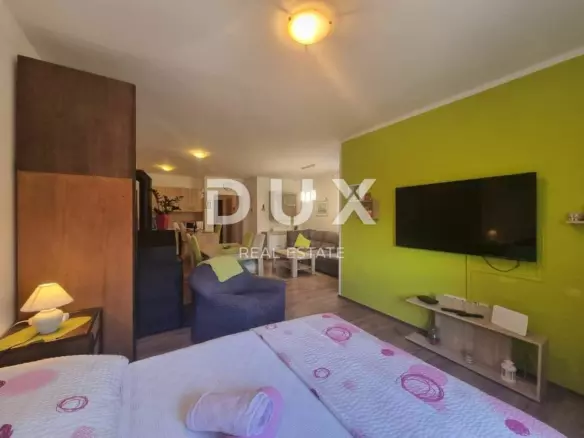 2-bedroom Apartment In Novi Vinodolski, Croatia (81 M²)