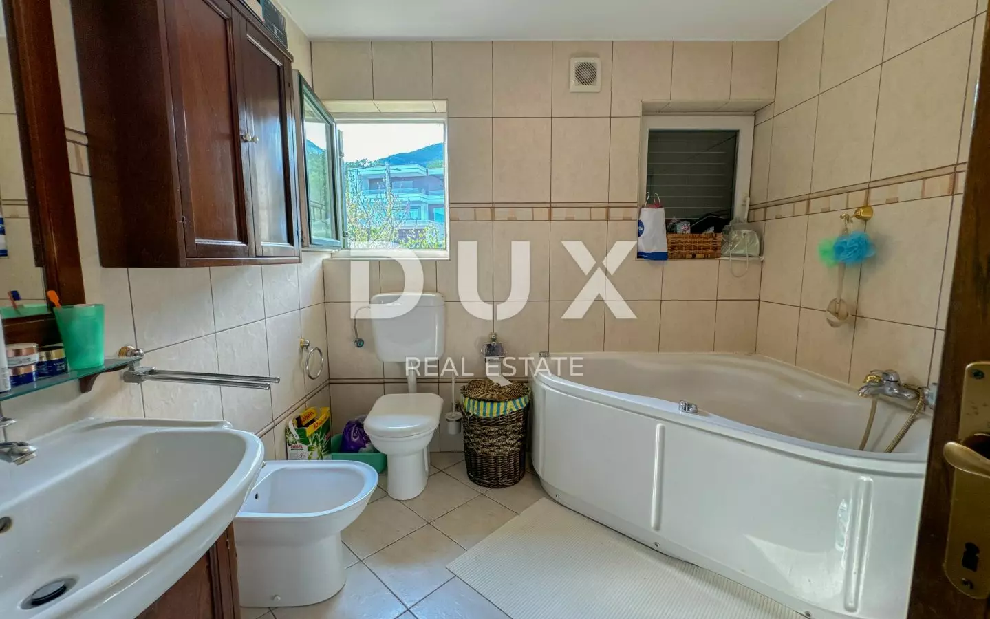 2-bedroom Apartment In Ičići, Croatia (97 M²)
