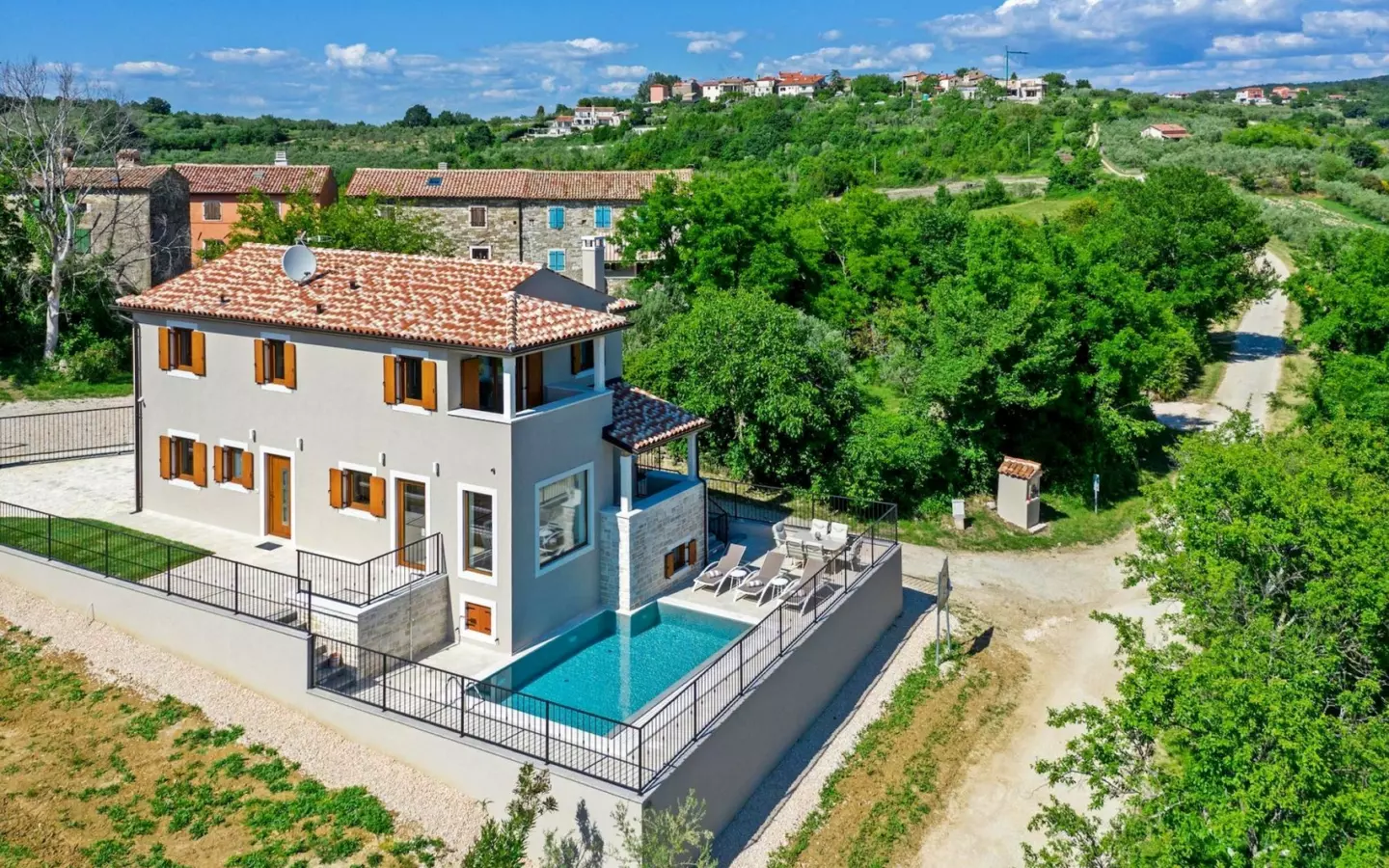 3-bedroom Detached House In Buje, Croatia (158,17 M²)