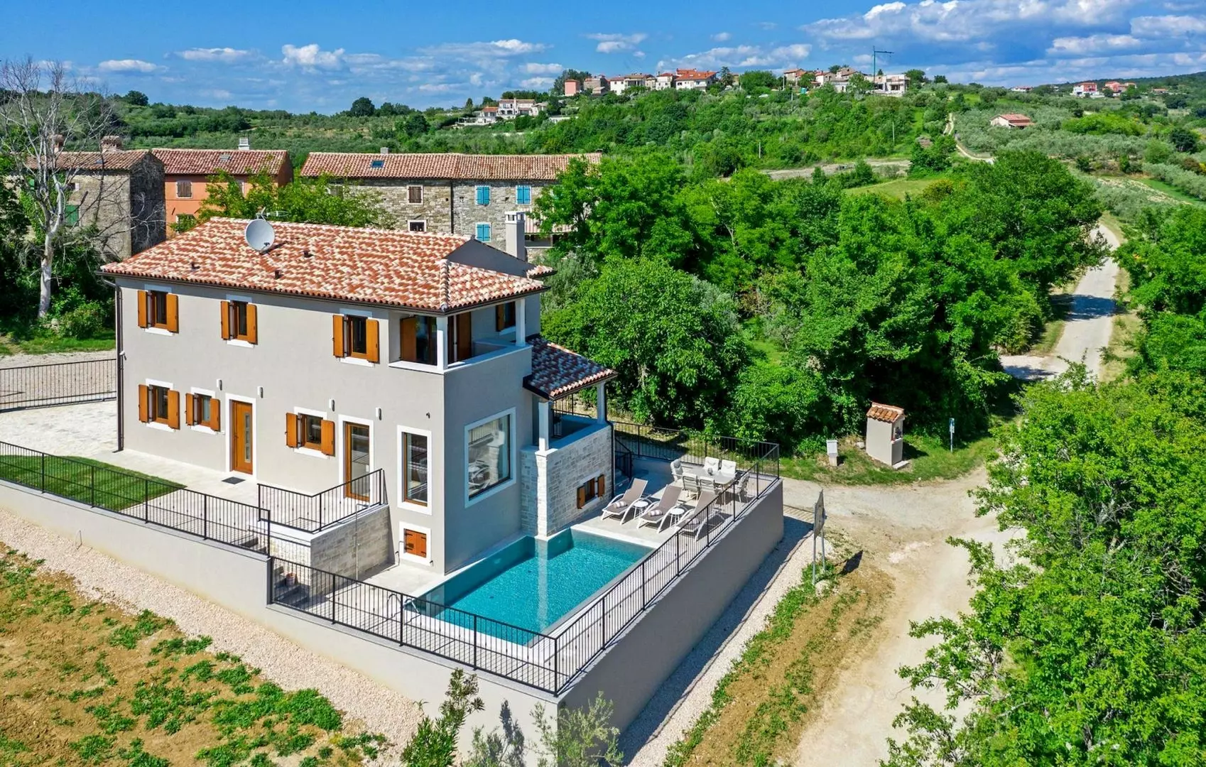 3-bedroom Detached House In Buje, Croatia (158,17 M²)