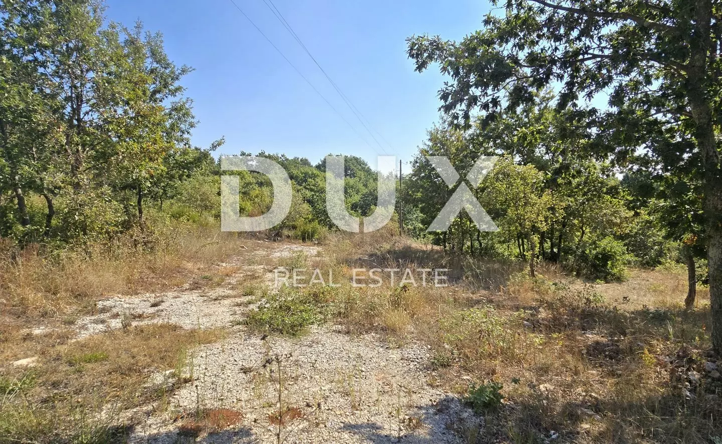 Land In Svetvinčenat, Croatia (804 M²)