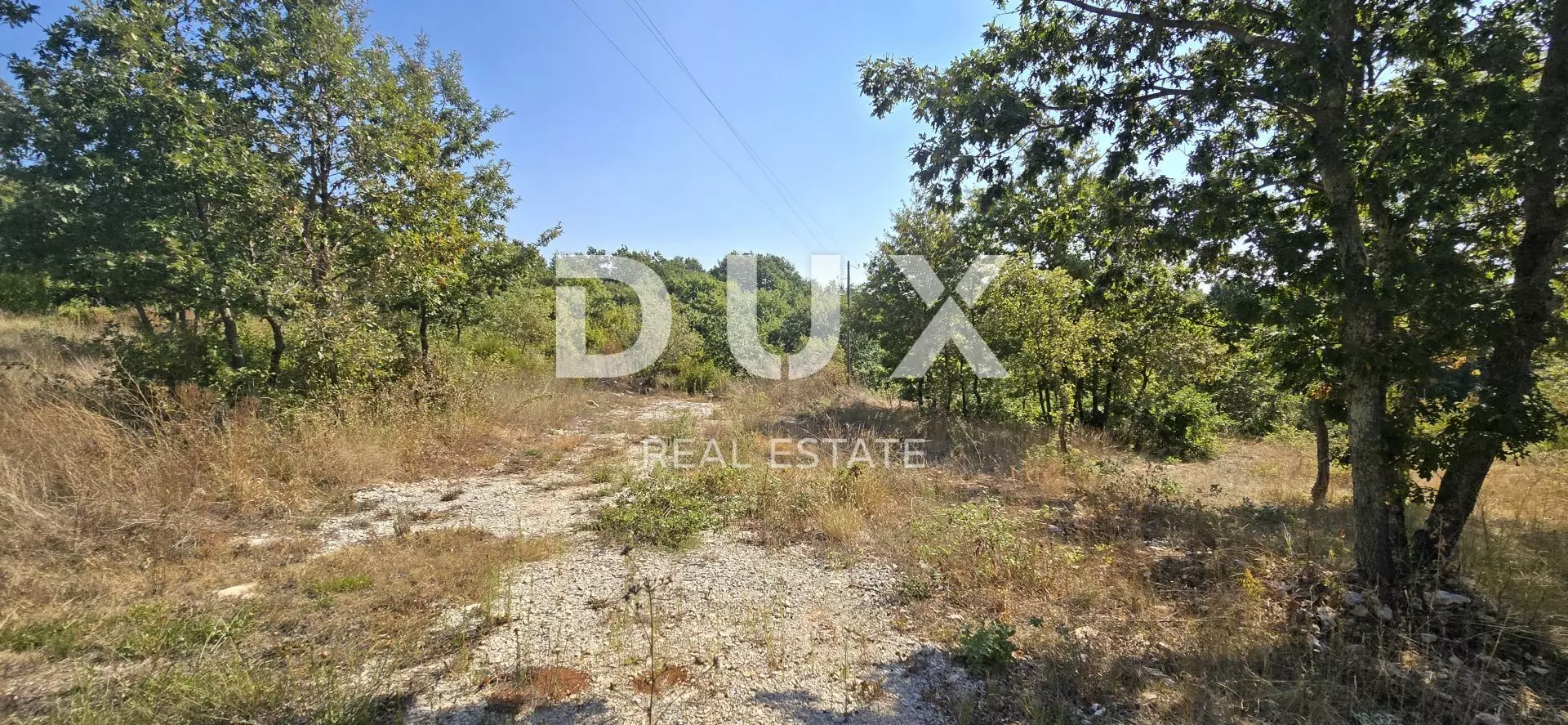Land In Svetvinčenat, Croatia (804 M²)