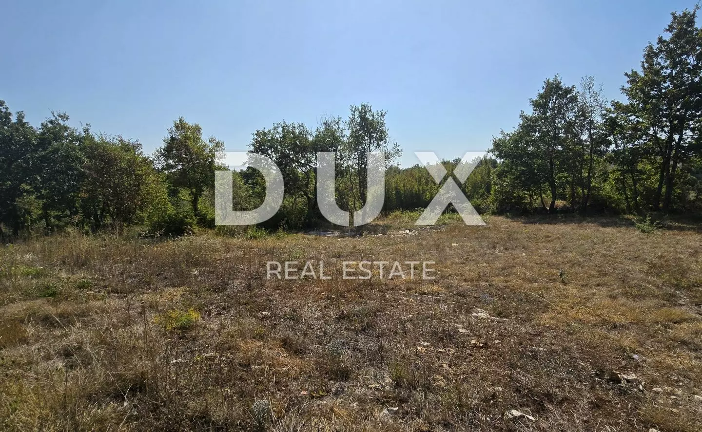 Land In Svetvinčenat, Croatia (804 M²)
