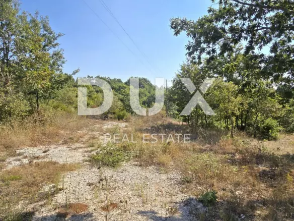 Land In Svetvinčenat, Croatia (2.302 M²)