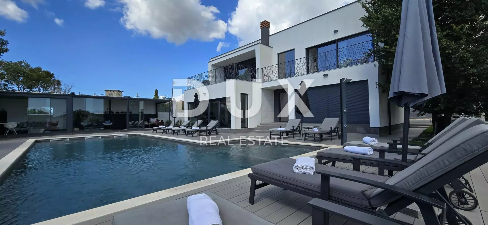 5-bedroom Villa In Loborika, Croatia (300 M²)