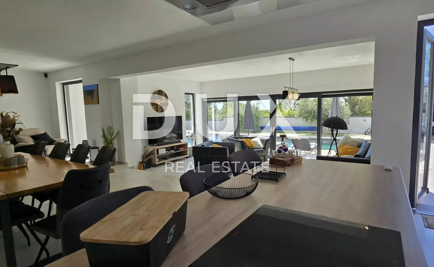 5-bedroom Villa In Loborika, Croatia (300 M²)
