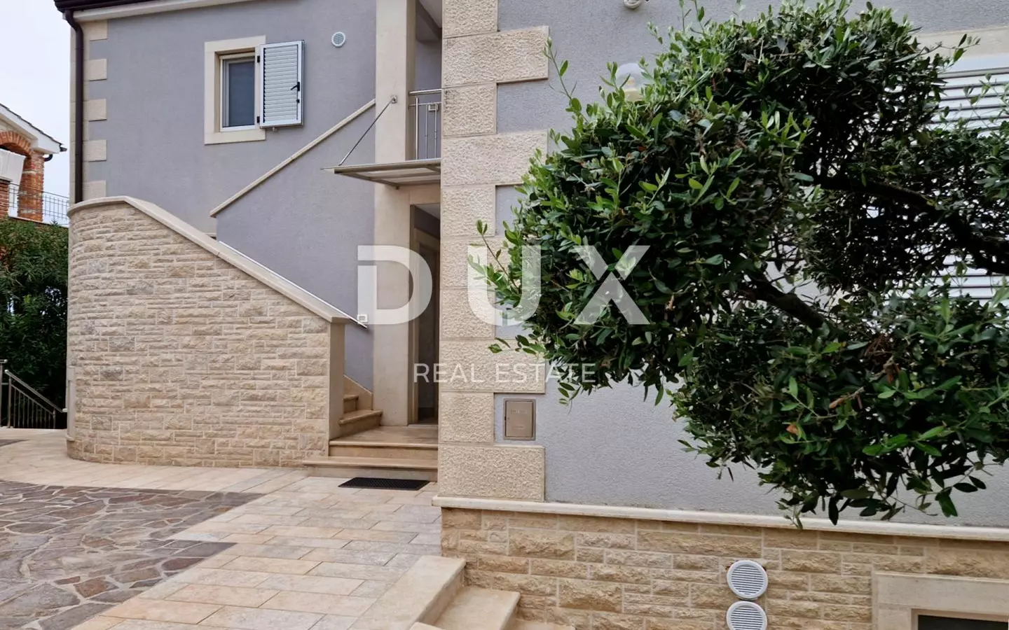 6-bedroom Detached House In Poreč, Croatia (310,54 M²)
