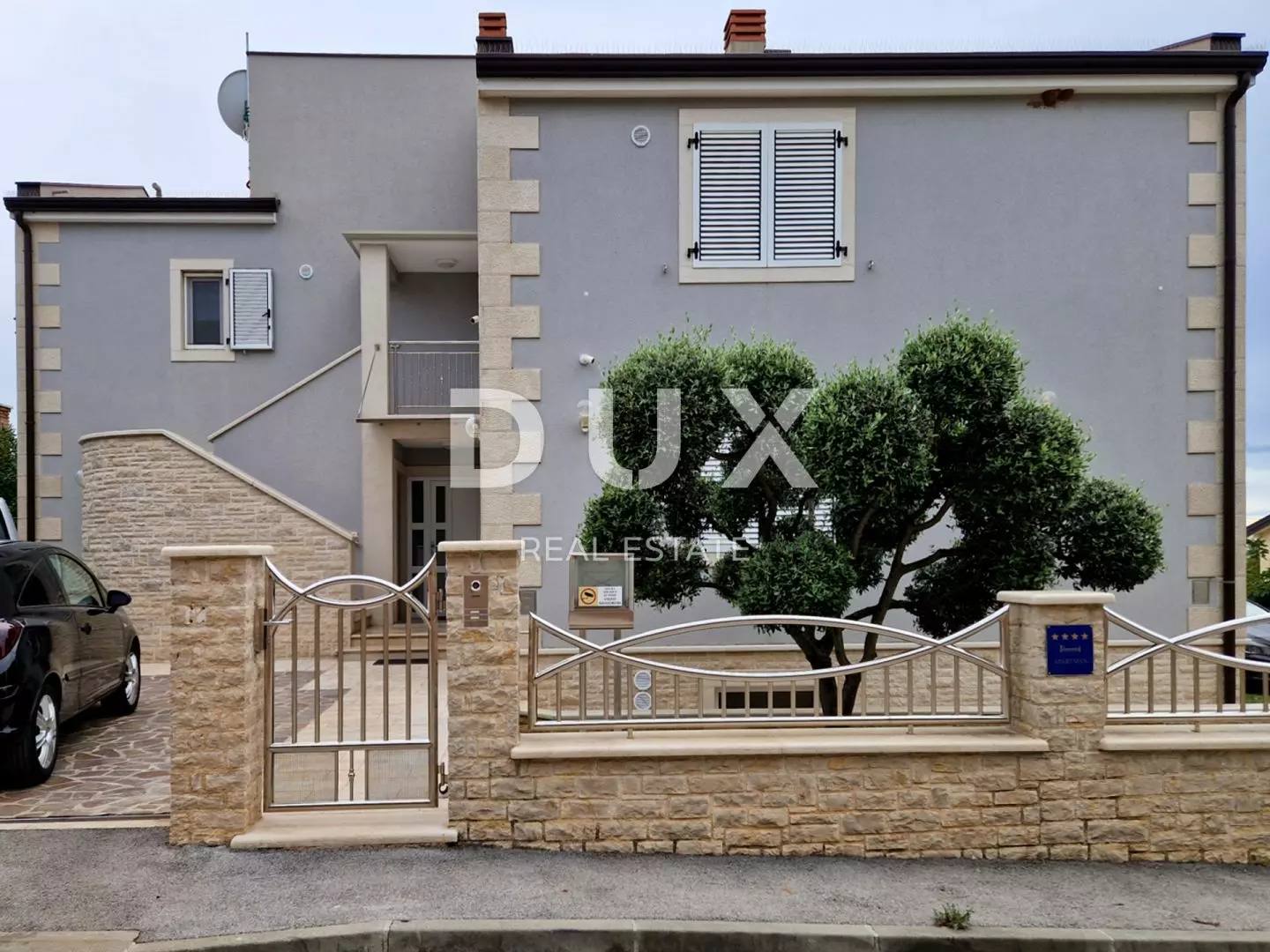 6-bedroom Detached House In Poreč, Croatia (310,54 M²)