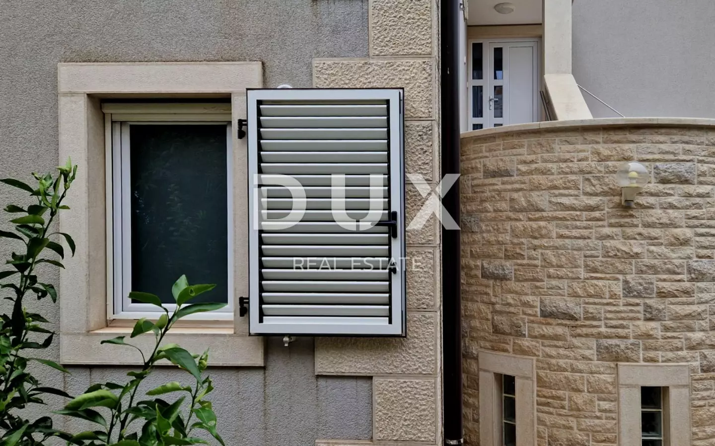 6-bedroom Detached House In Poreč, Croatia (310,54 M²)