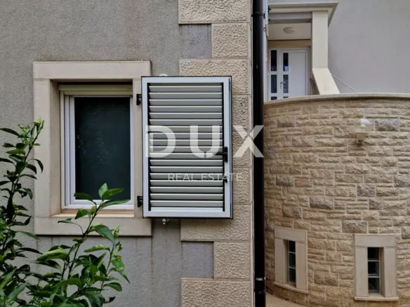 6-bedroom Detached House In Poreč, Croatia (310,54 M²)