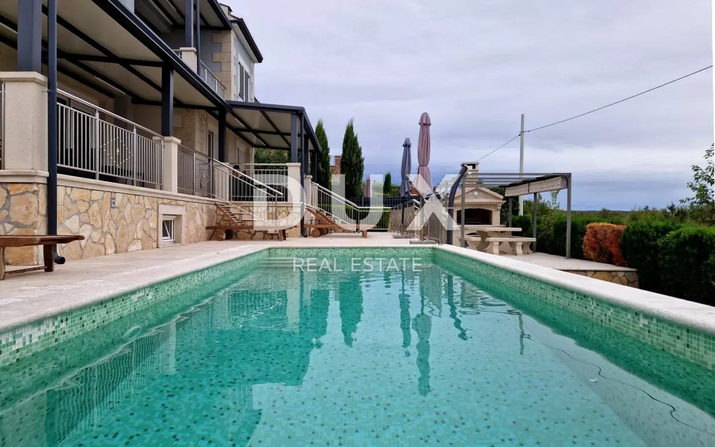 6-bedroom Detached House In Poreč, Croatia (310,54 M²)