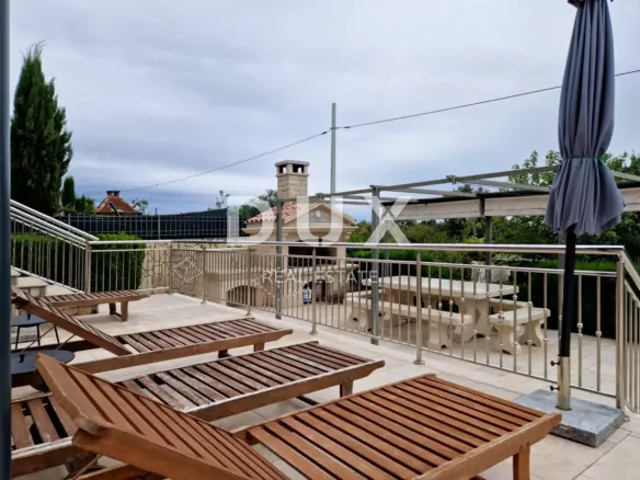 6-bedroom Detached House In Poreč, Croatia (310,54 M²)