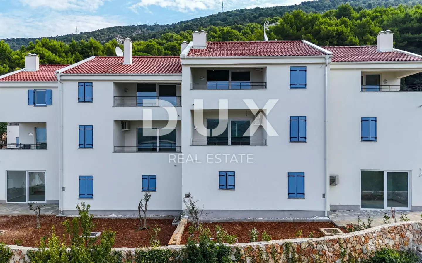 3-bedroom Apartment In Cres, Croatia (120 M²)