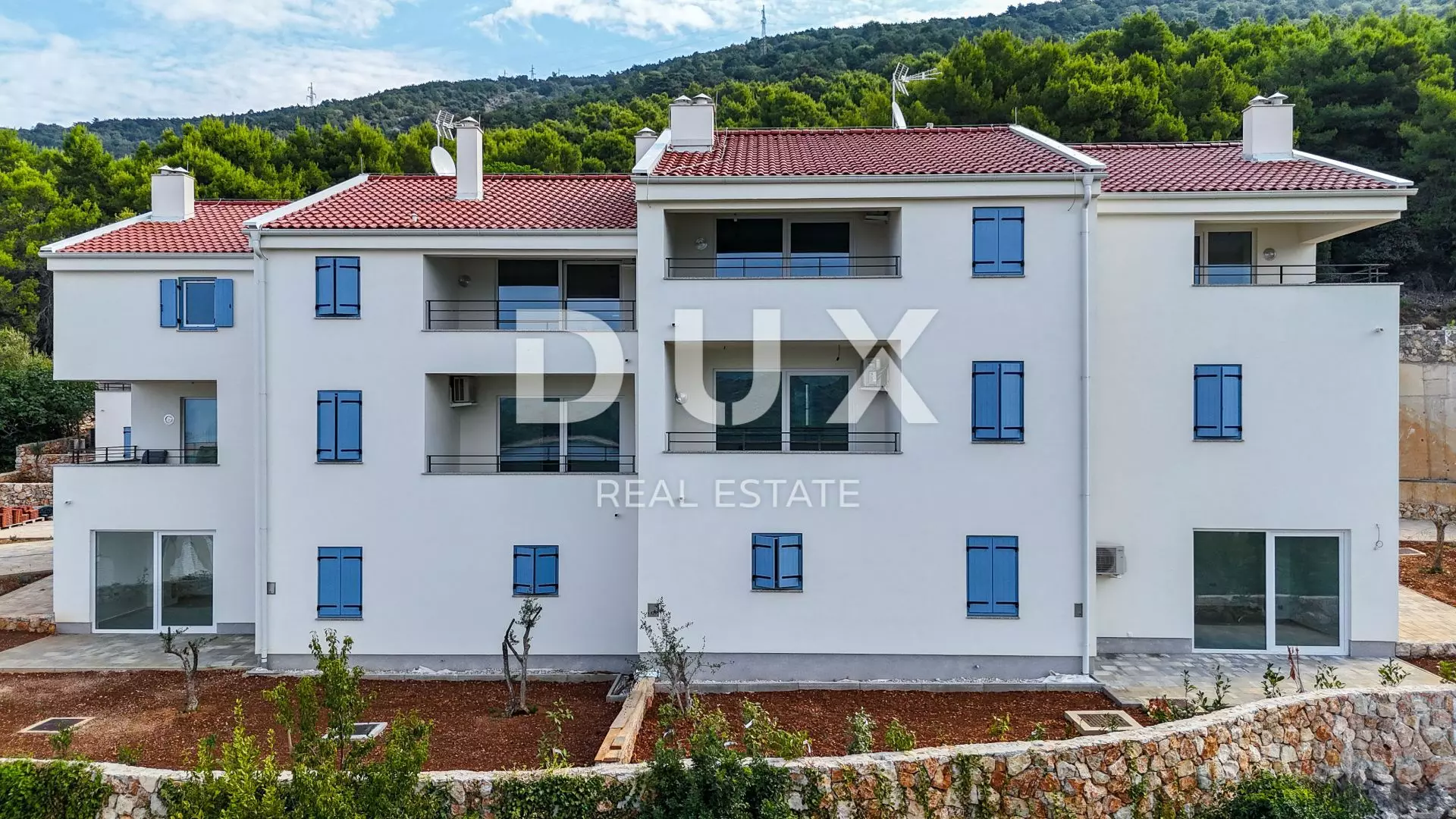 3-bedroom Apartment In Cres, Croatia (120 M²)