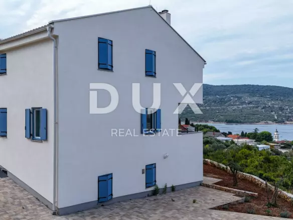 2-bedroom Apartment In Cres, Croatia (99 M²)