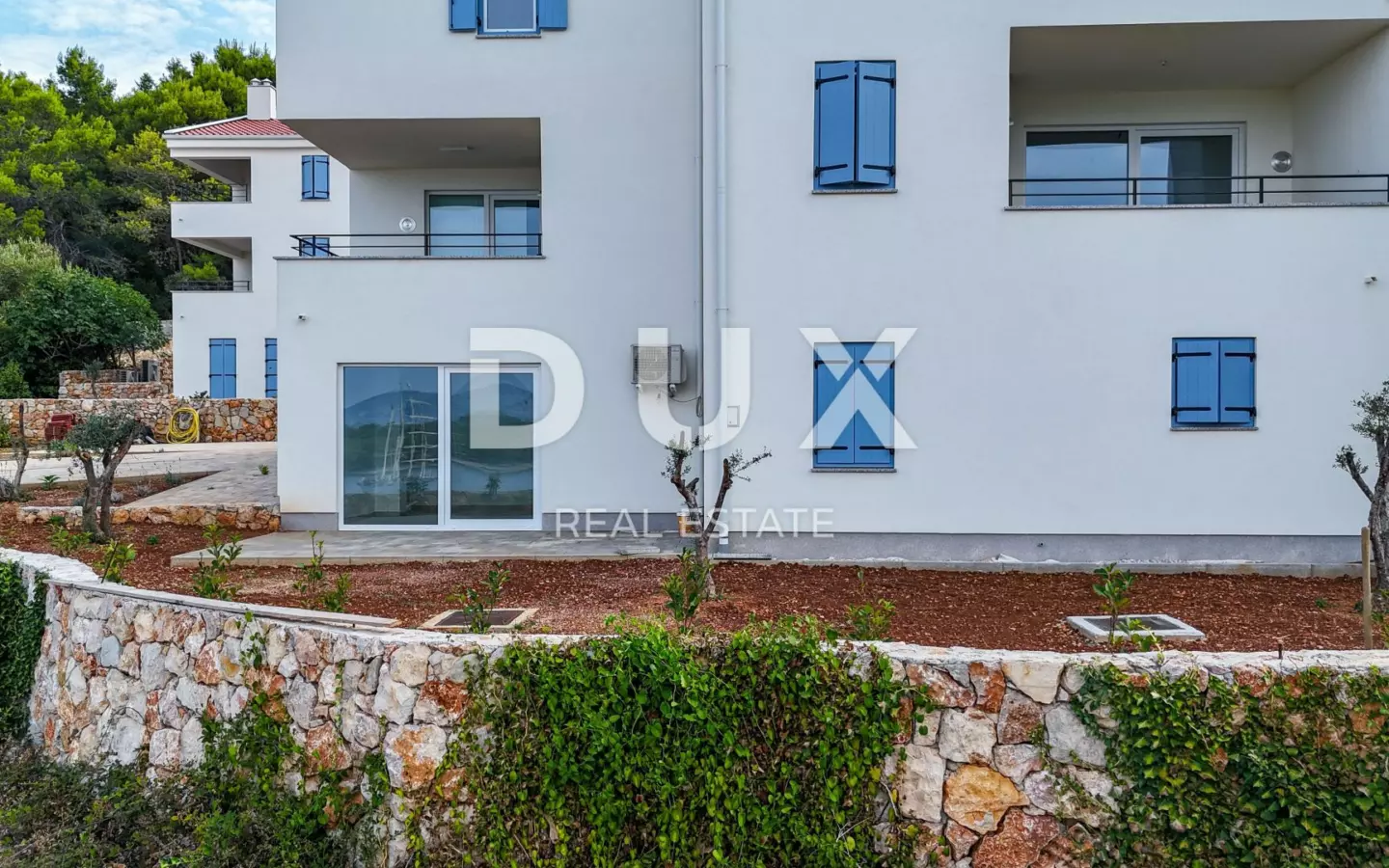 2-bedroom Apartment In Cres, Croatia (99 M²)