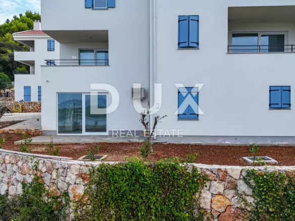 2-bedroom Apartment In Cres, Croatia (99 M²)