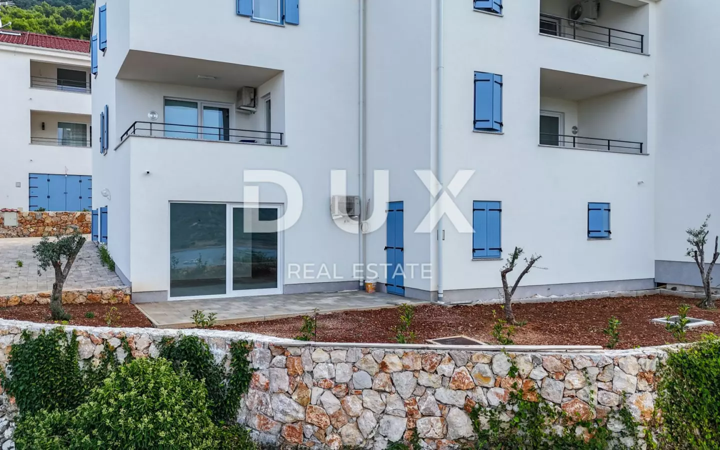 2-bedroom Apartment In Cres, Croatia (99 M²)