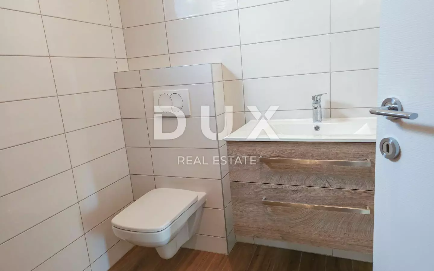 2-bedroom Apartment In Cres, Croatia (99 M²)
