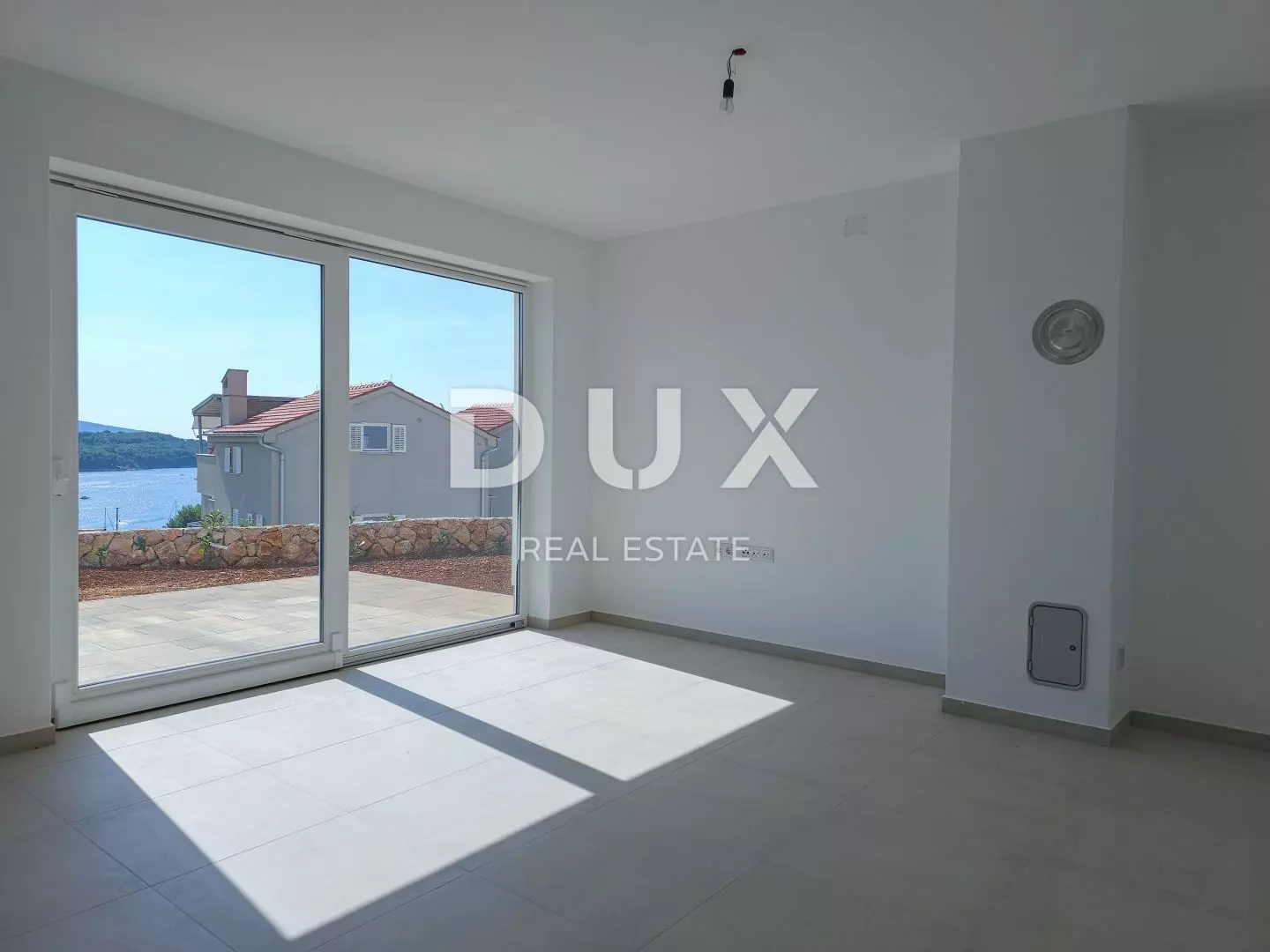 2-bedroom Apartment In Cres, Croatia (99 M²)