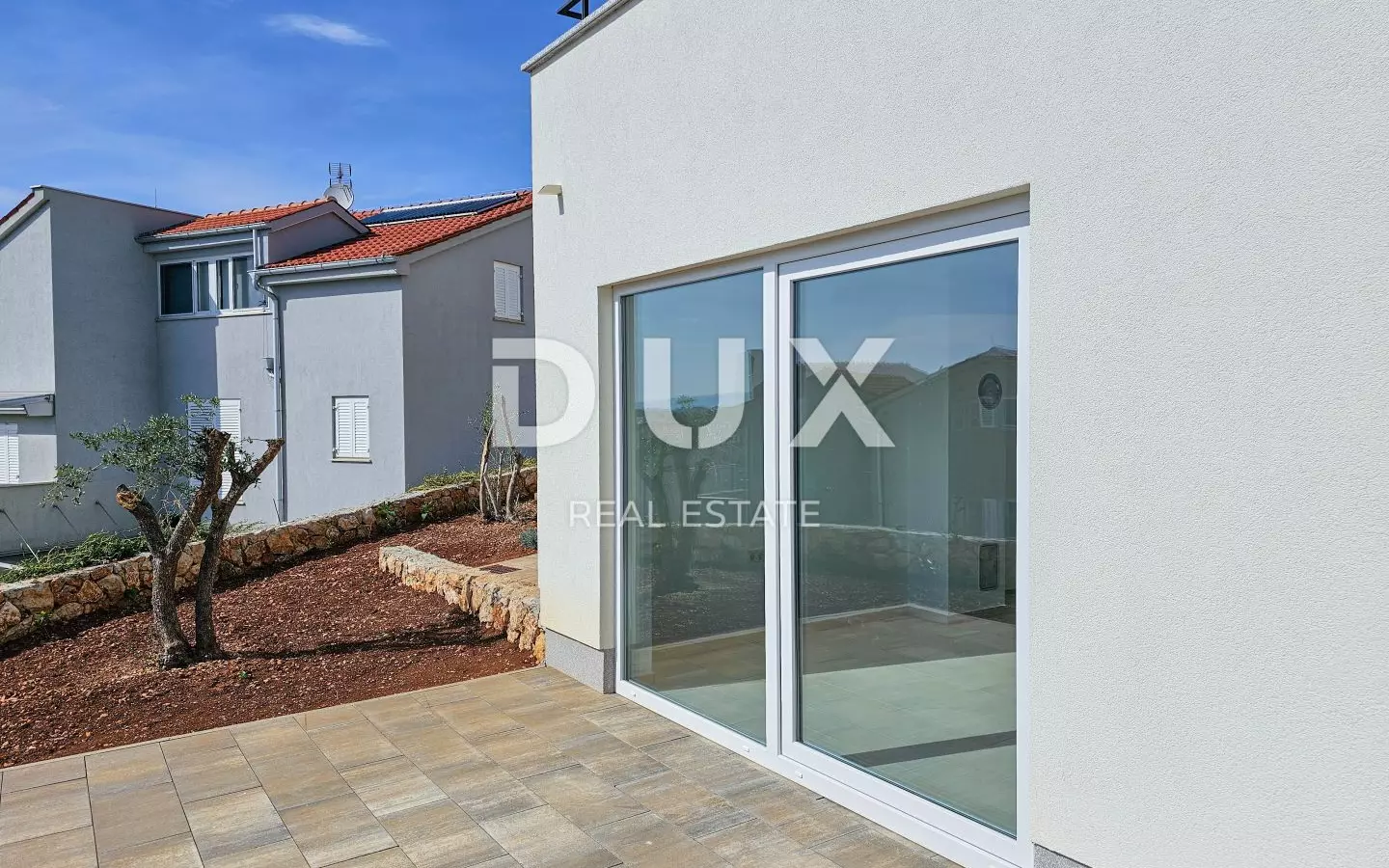 2-bedroom Apartment In Cres, Croatia (99 M²)