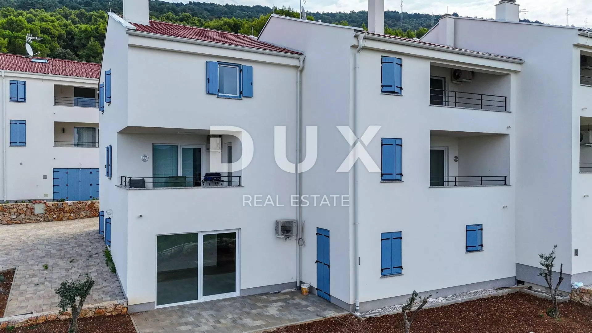 3-bedroom Apartment In Cres, Croatia (120 M²)