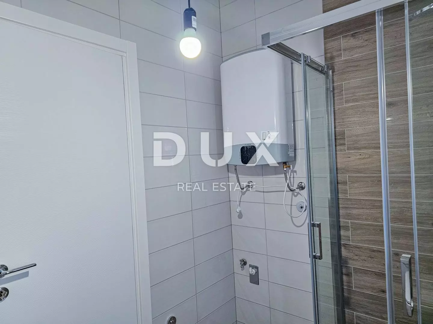 3-bedroom Apartment In Cres, Croatia (120 M²)