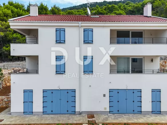 4-bedroom Apartment In Cres, Croatia (193 M²)