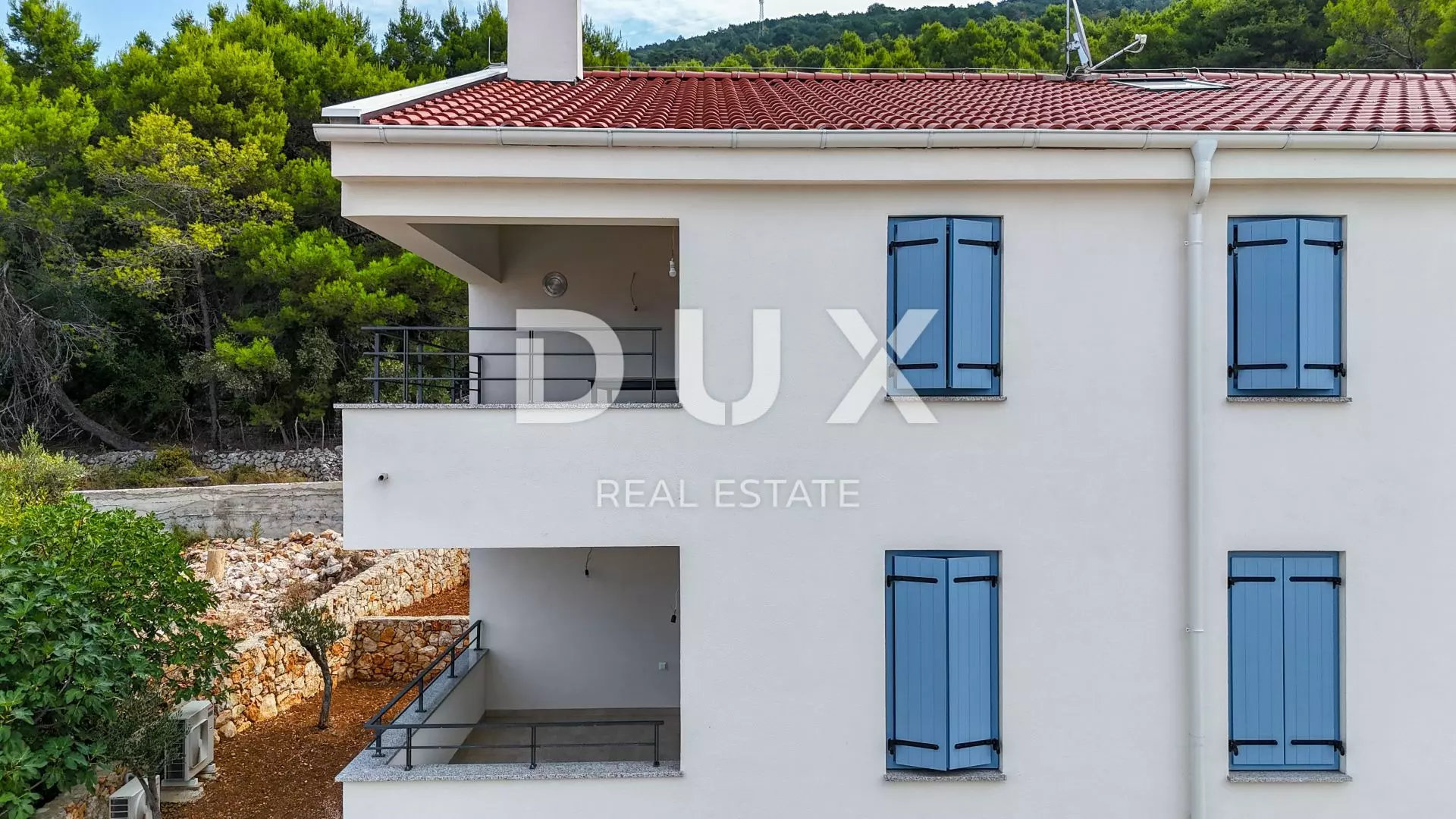 4-bedroom Apartment In Cres, Croatia (193 M²)