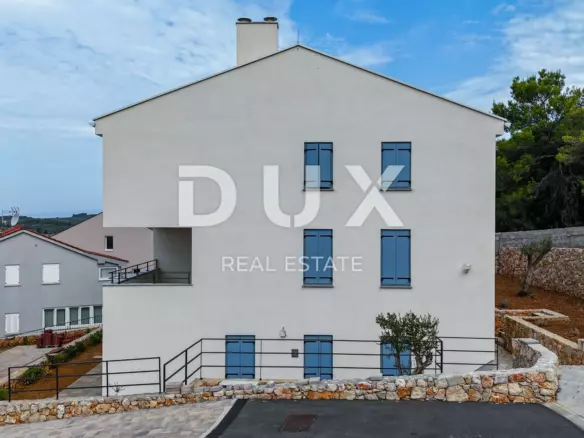 4-bedroom Apartment In Cres, Croatia (193 M²)