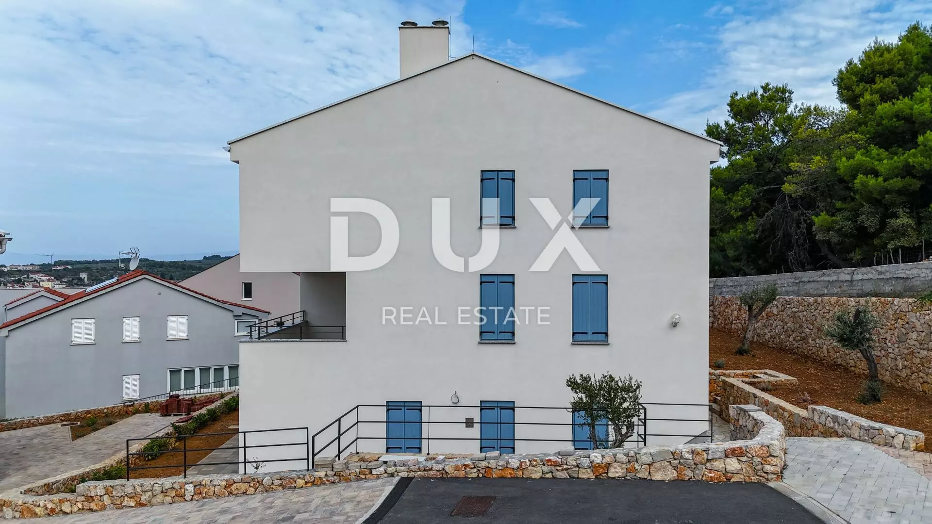 4-bedroom Apartment In Cres, Croatia (193 M²)