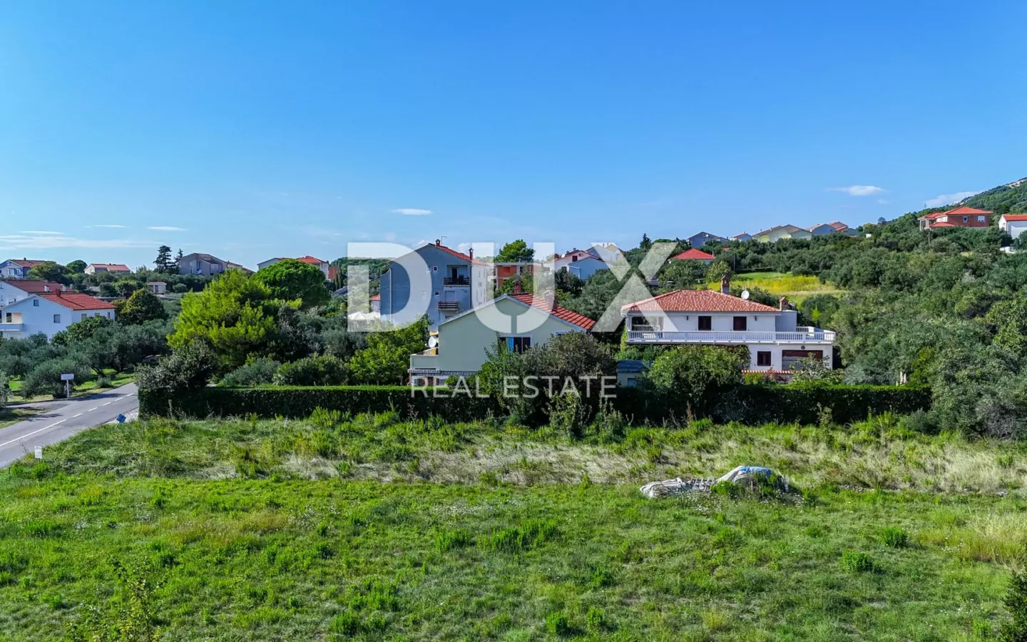 Land In Banjol, Croatia (907 M²)