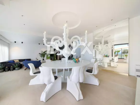 4-bedroom Villa In Novalja, Croatia (302 M²)